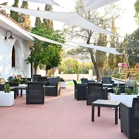 Valentina Park מלון